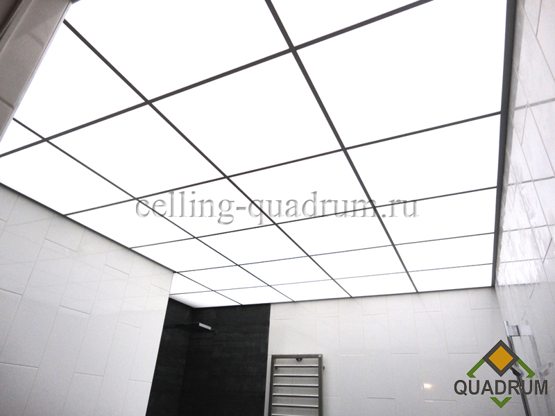 Световой потолок - FINE LINE в ванной. Световые потолки - quadrum.